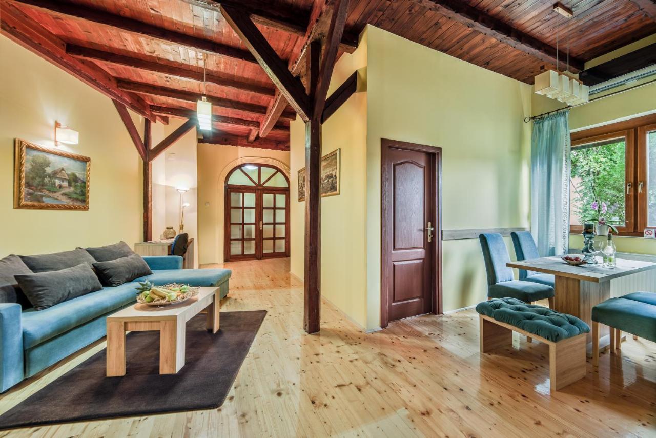 Dumalux Apartment Subotica Exteriör bild